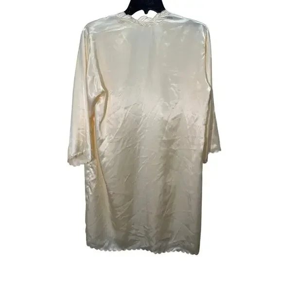 Ivory Satin Womens Scalloped Hem Leaf Pattern Eyelet Lace Collar Robe Size Large - Picture 2 of 5